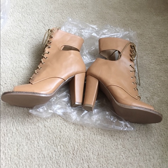 Wild diva ankle boots, peek-toe, size 6.5. NWOT - Picture 3 of 4